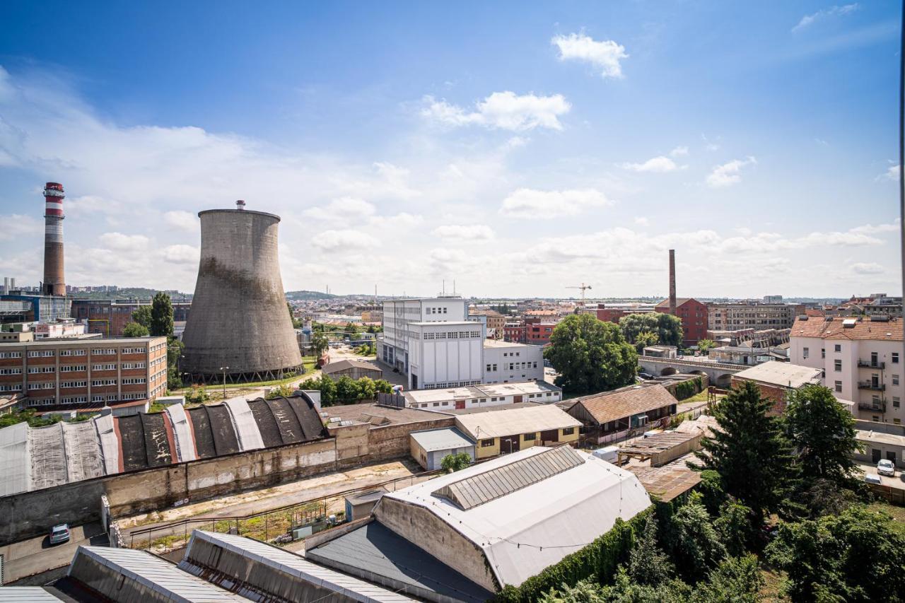 Zeppelin Studio With An Industrial View - Brno Διαμέρισμα Εξωτερικό φωτογραφία